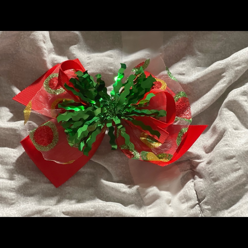 🎄 5/$20 HAIR BOWS 🎄